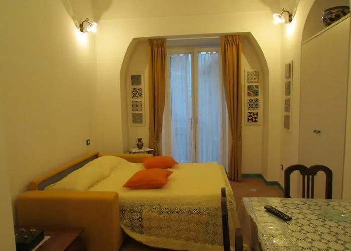 Andrea's House بيت ضيافة 4*